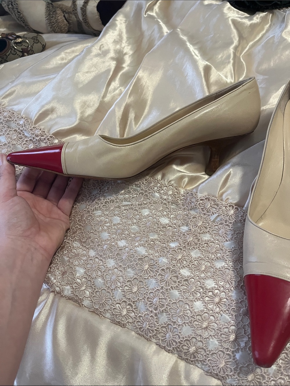 CHANEL Beige Leather Pumps with Red Patent Pointed Toes - Picture 3 of 5